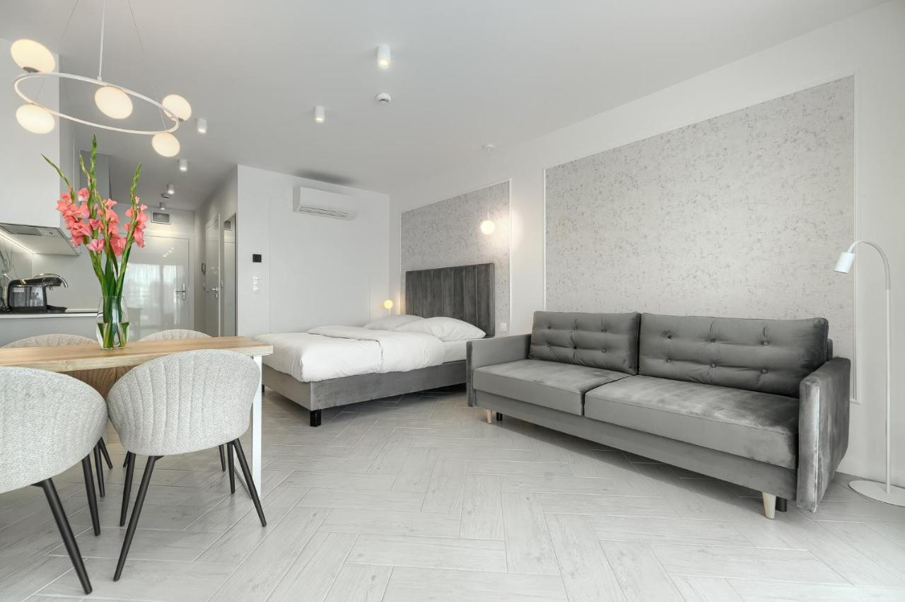 Sea & Lake - City Apartments Мельно Экстерьер фото