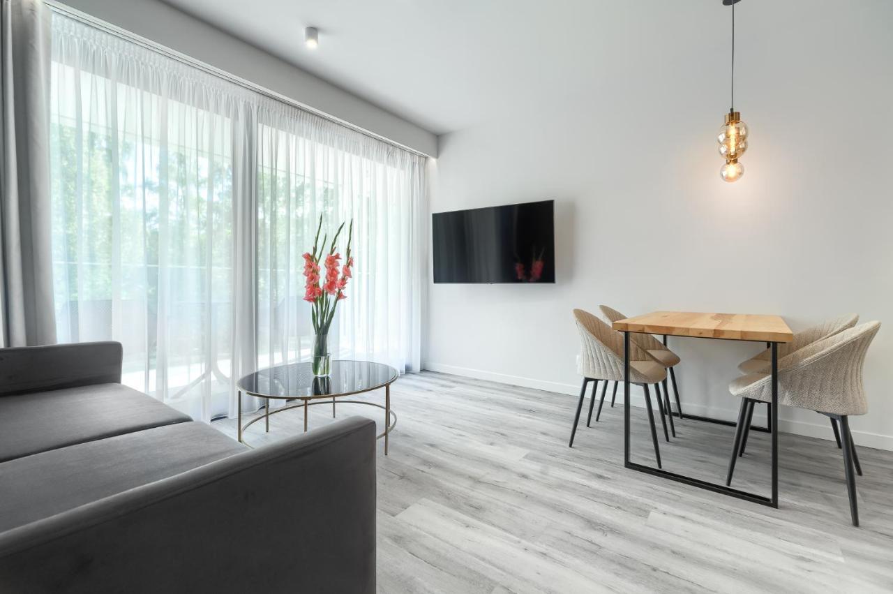 Sea & Lake - City Apartments Мельно Экстерьер фото