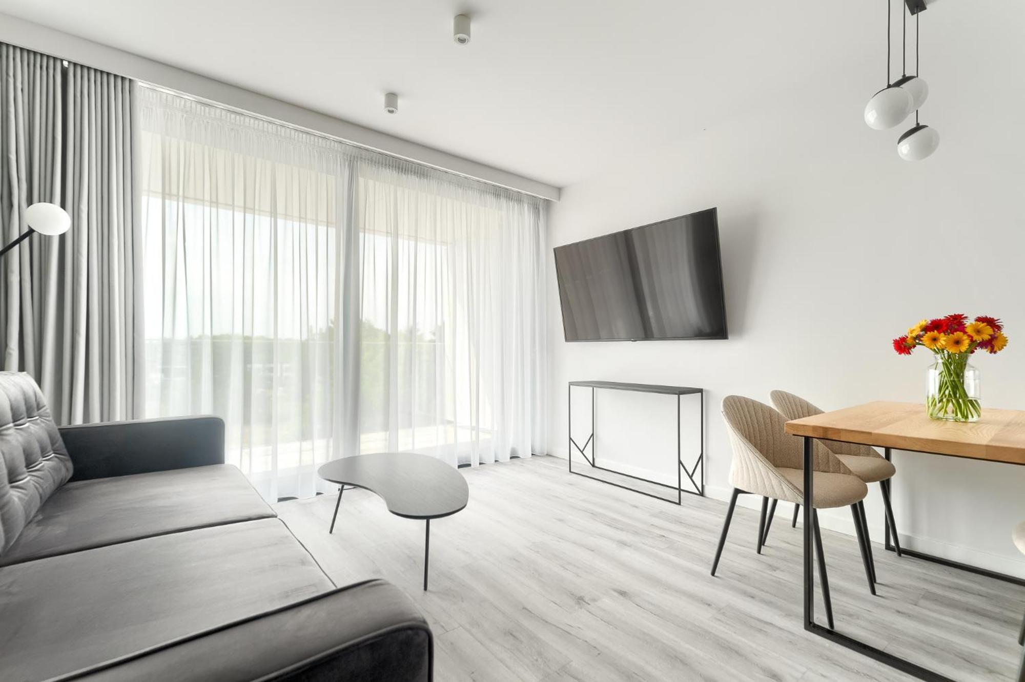 Sea & Lake - City Apartments Мельно Экстерьер фото