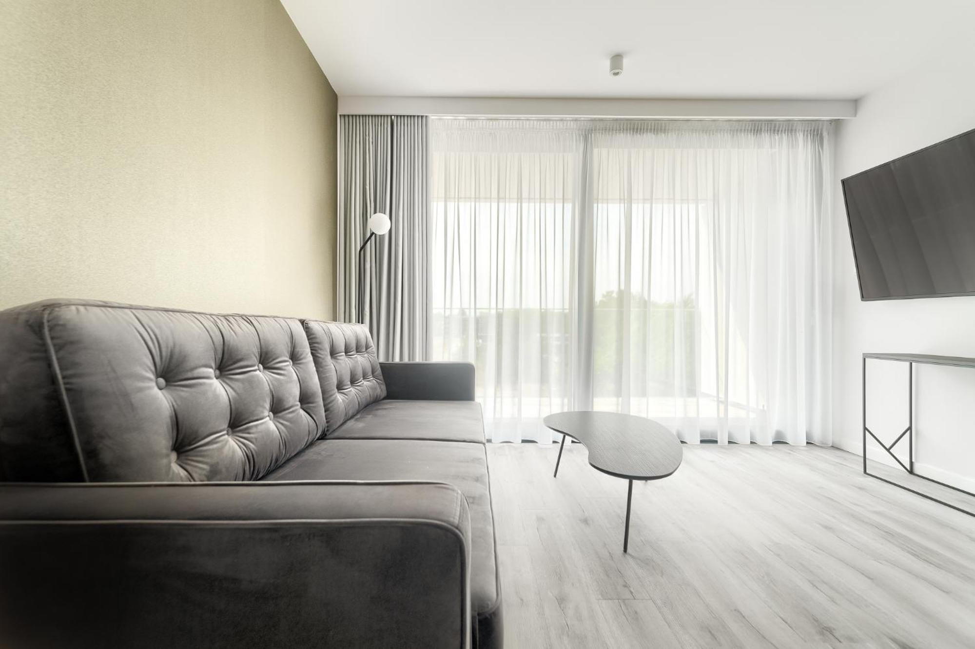 Sea & Lake - City Apartments Мельно Экстерьер фото
