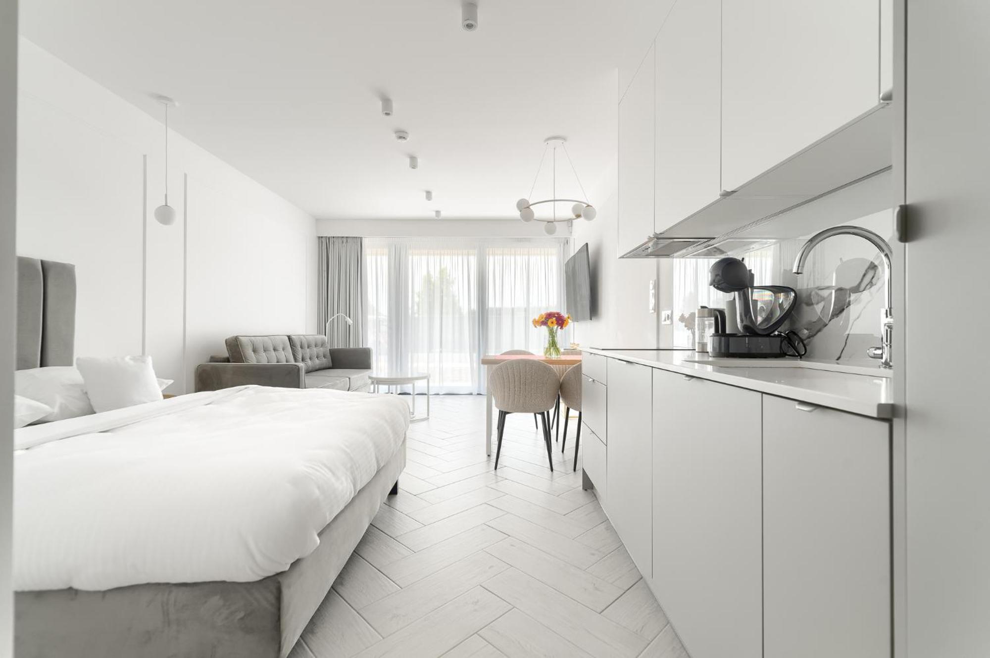 Sea & Lake - City Apartments Мельно Экстерьер фото