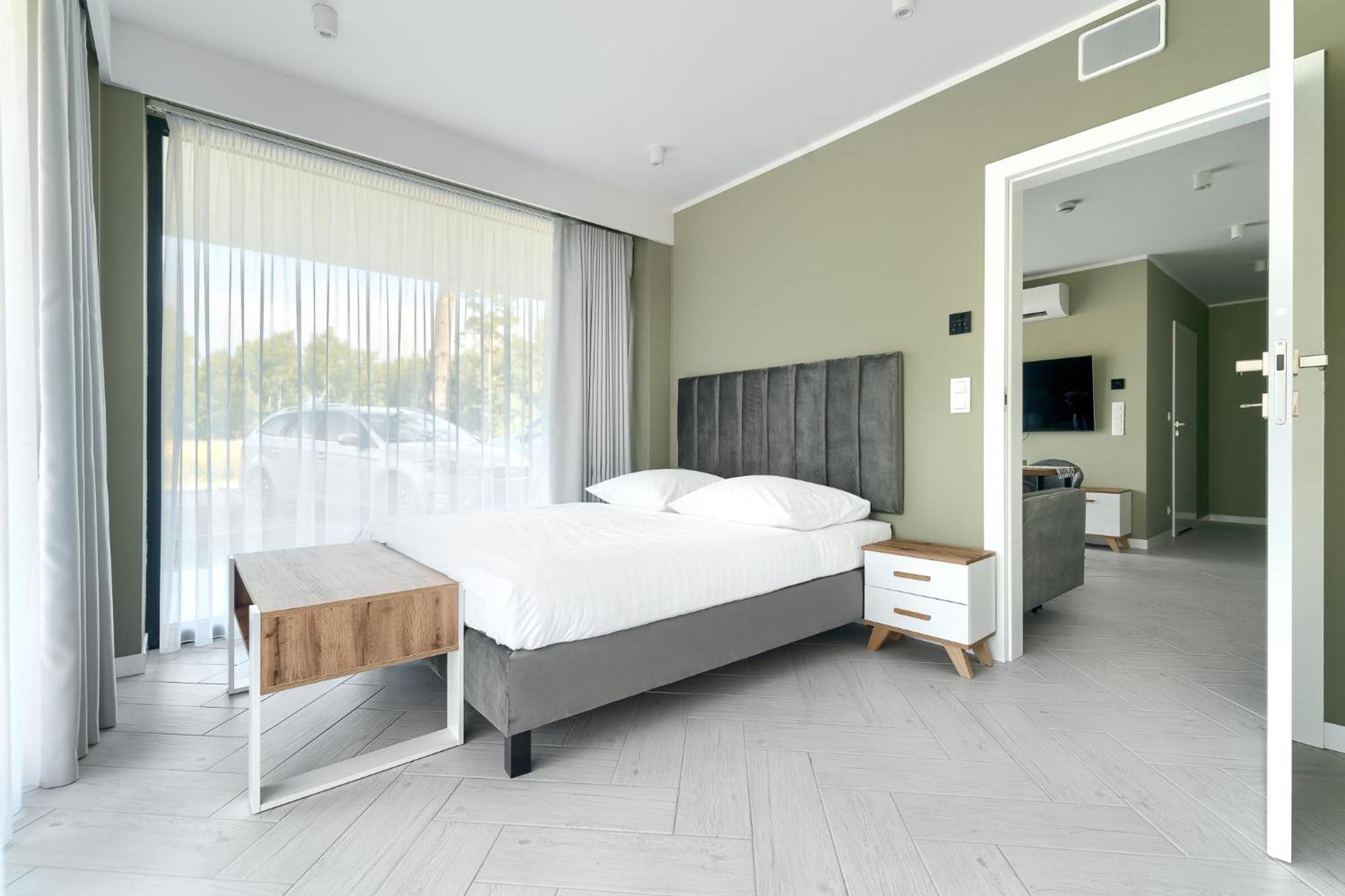 Sea & Lake - City Apartments Мельно Экстерьер фото